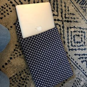 Polka dot laptop case